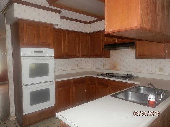 2nd image of 101 W Alicia St