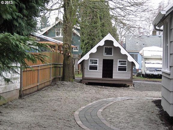 3rd image of 309 NW 41st St