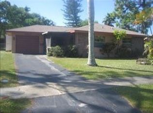 3555 Corana Way, Naples, FL 34105