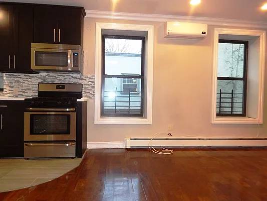 Rented by Blue Egg Realty Corp | media 31