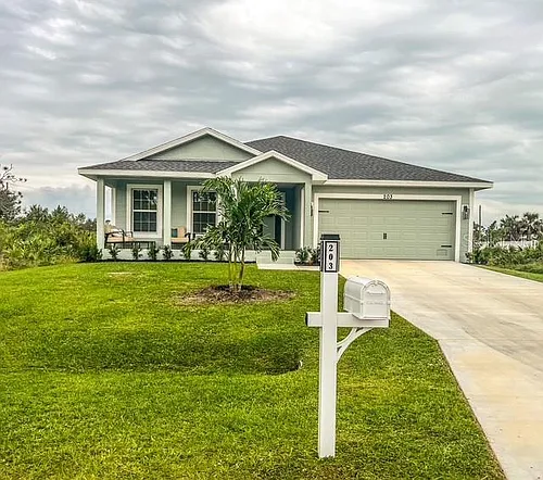 203 Baytree Dr Photo 1