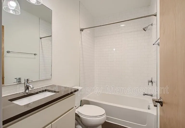 2332 Decatur St #3 — Photo 22
