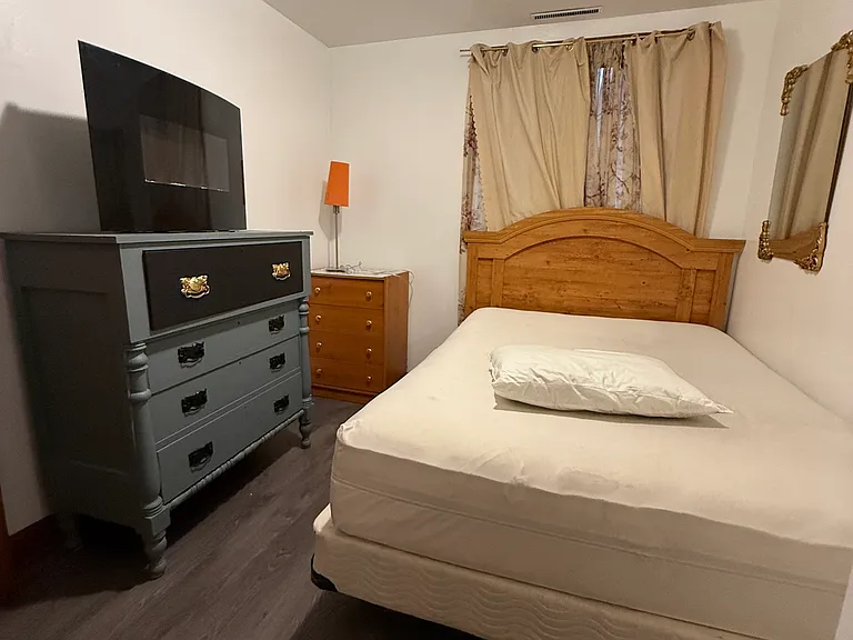 69 Whittaker St #2 — Photo 12
