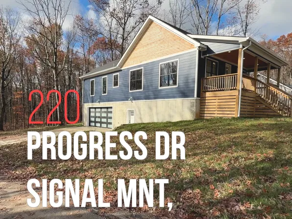 220 Progress Dr, Signal Mountain, TN 37377