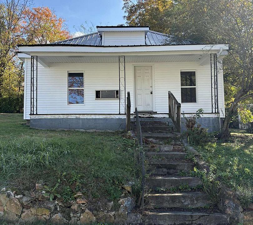 1st image of 206 N Morgan St