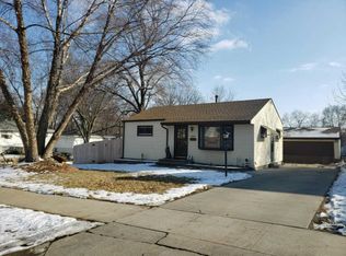 6745 Francis St, Lincoln, NE 68505