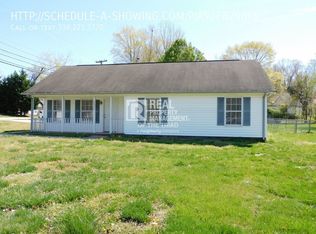 2808 Westgate Dr, High Point, NC 27265