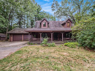 5080 Brookestone Dr NE, Rockford, MI, 49341