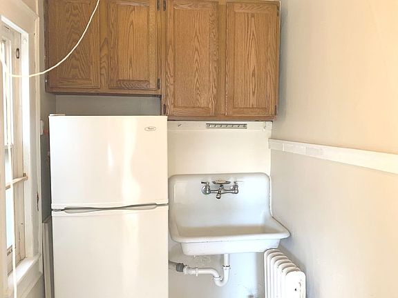4th image of 1303 N Cass St APT 408