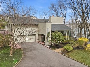 40 Idle Day Drive, Centerport, NY 11721