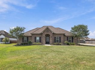 2321 Regena Dr, Lake Charles, LA 70611