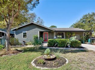 306 S Main St, Kyle, TX 78640