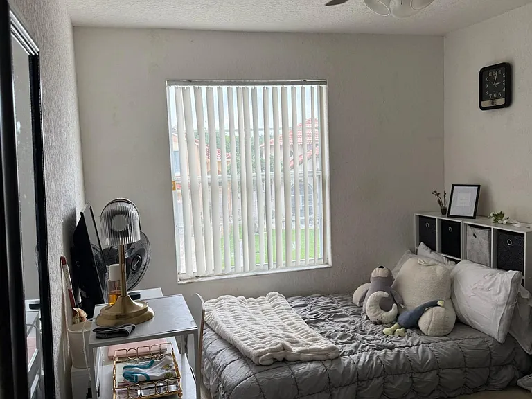 7418 Wescott Ter — Photo 21