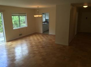 10637 Weymouth St #10637, Bethesda, MD 20814