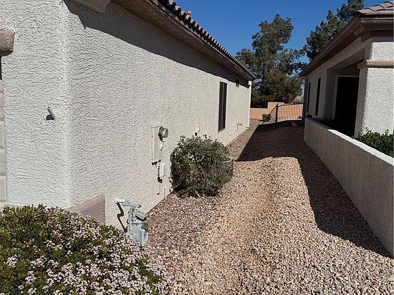 5th image of 3064 Monroe Park Rd