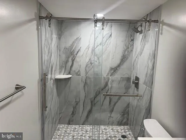 604 S Washington Sq #36-1611 — Photo 7