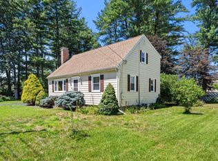 31 Dartmouth Dr, Billerica, MA 01821