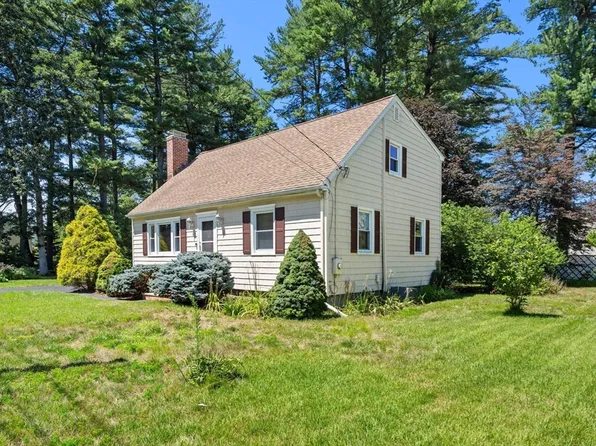 31 Dartmouth Dr, Billerica, MA 01821