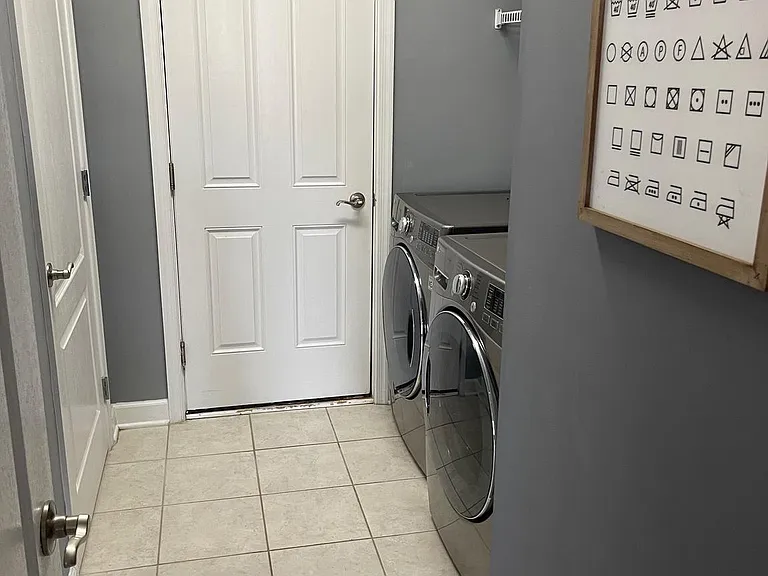 11100 Blockade Ln #202 — Photo 16