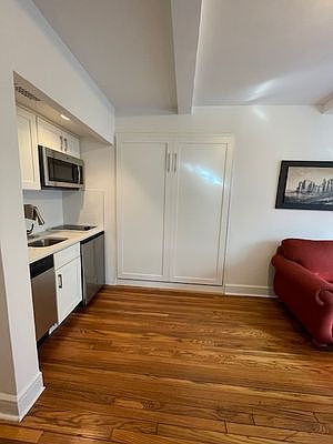 2nd image of 25 Tudor City Pl APT 222
