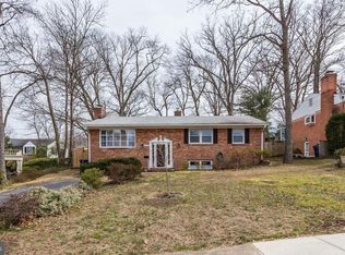 3915 Cameron Mills Rd, Alexandria, VA 22305