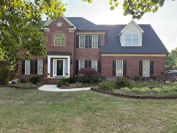 639 Wigeon Dr, Greensboro, NC 27455