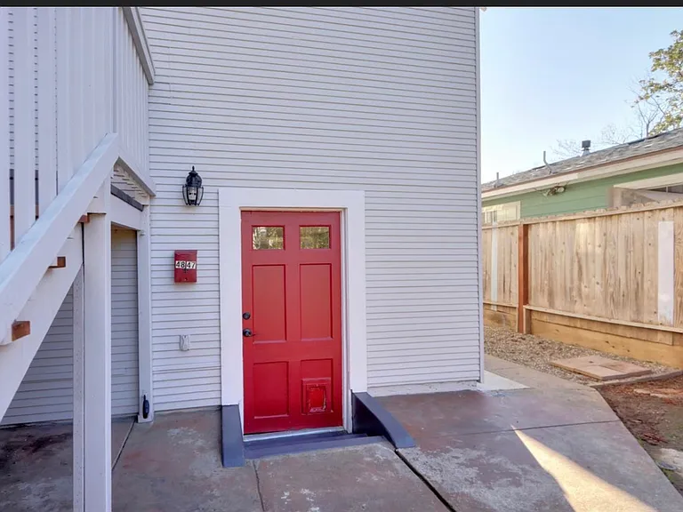 Q St — Photo 2