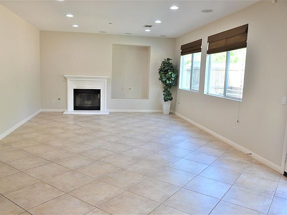 2nd image of 17041 Silver Crest Dr