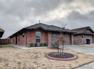 2352 NW 198th St, Edmond, OK 73012