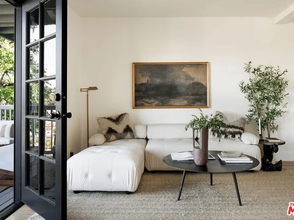 1863 Burnell Dr, Los Angeles, CA 90065