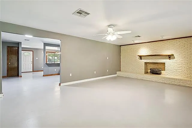 34081 Stanley St — Photo 10