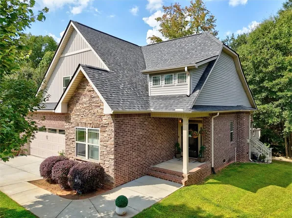 224 Obannon Ct, Anderson, SC 29621