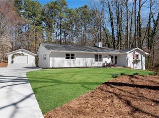 5079 N Dogwood Hills Dr, Buford, GA 30518