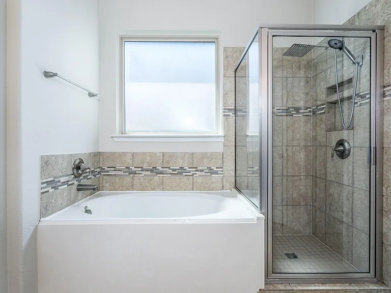 22918 Caverly Ln — Photo 18