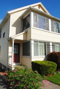 107 Lexington St #2, Watertown, MA, 02472