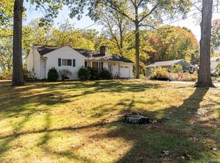 58 Rocky Hill Rd, Trumbull, CT 06611