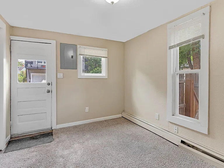 926 N Corona St — Photo 17