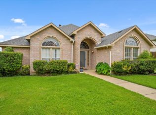 6305 Shorecrest Dr, Rowlett, TX 75089