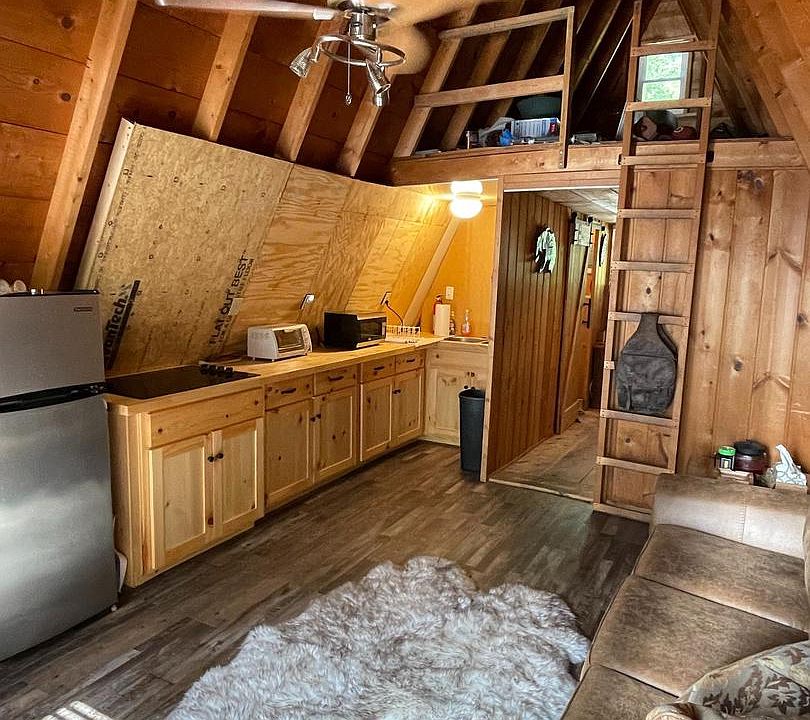 13th image of this home