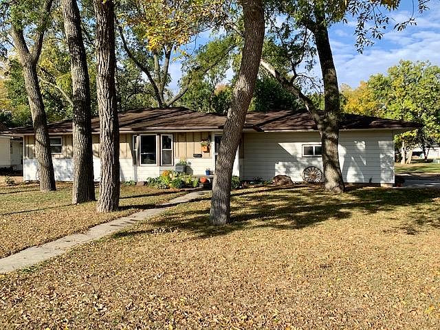 1st image of 509 Okoboji Ave