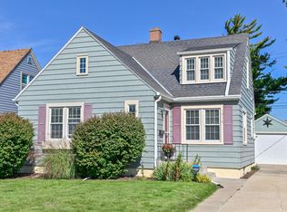 1016 Isabelle Ave, Racine, WI 53402