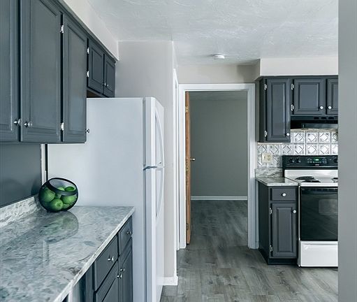 2nd image of 11 Hulbert Rd APT 16