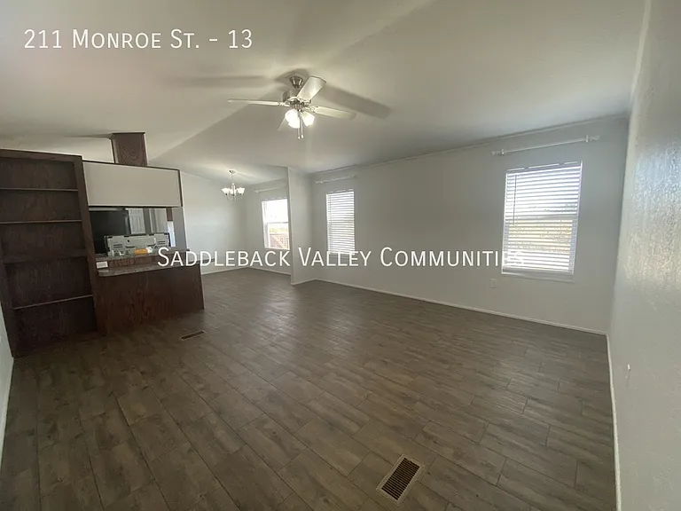 211 Monroe St #13 — Photo 2