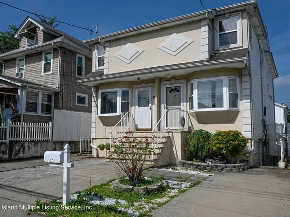 16 Mundy Ave, Staten Island, NY 10310