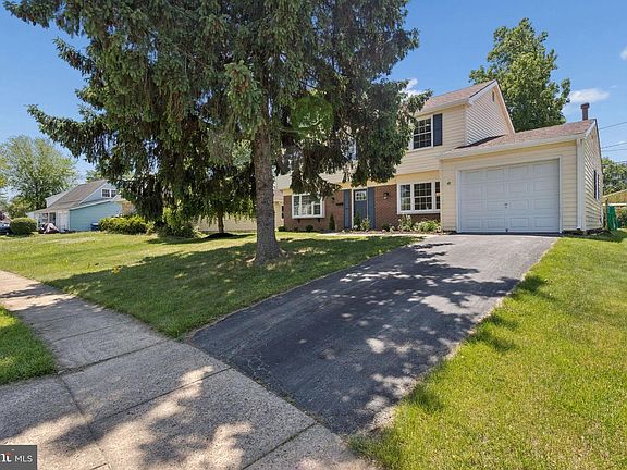 3rd image of 41 Gamewell Ln