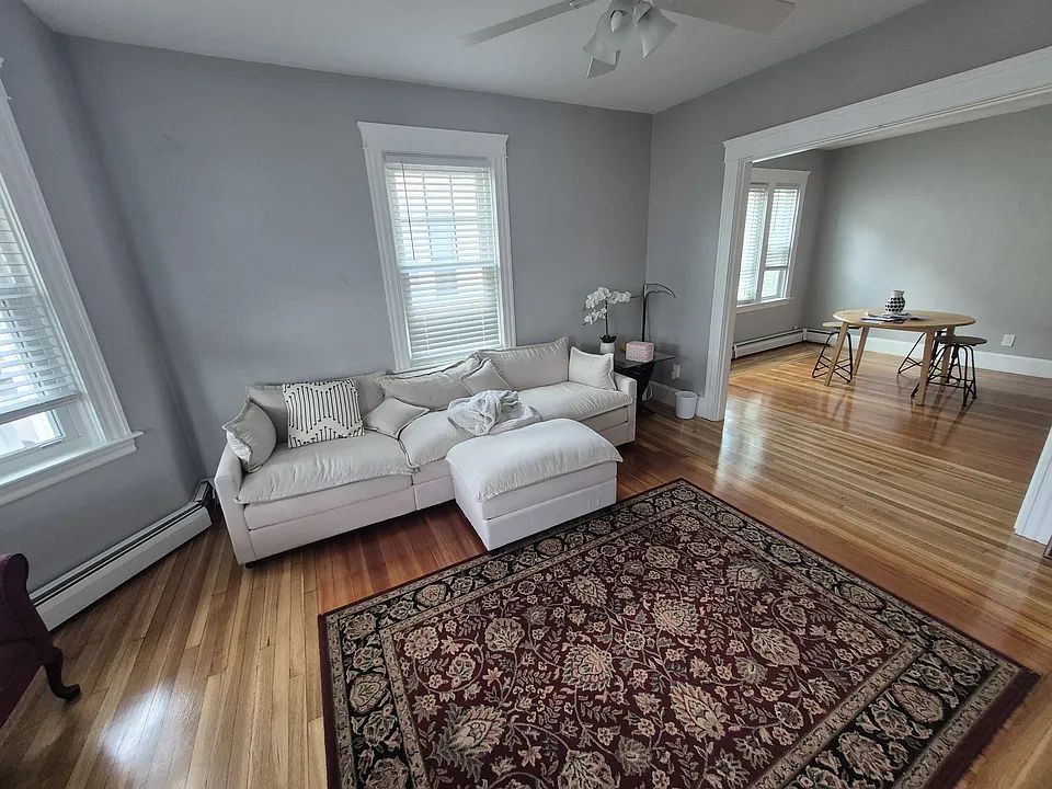 74 Pembroke Ave #2