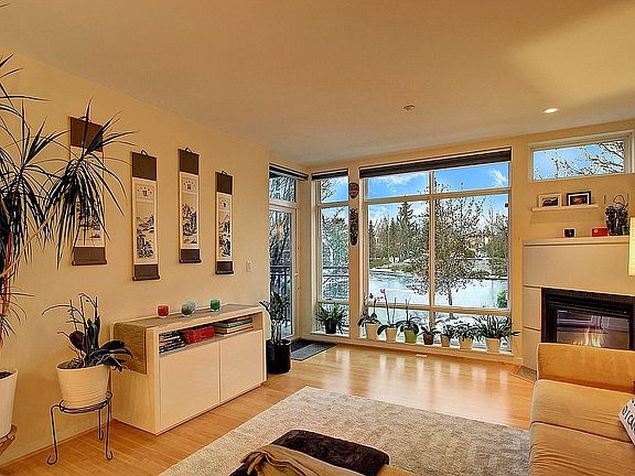 5th image of 211 Kirkland Ave APT 310