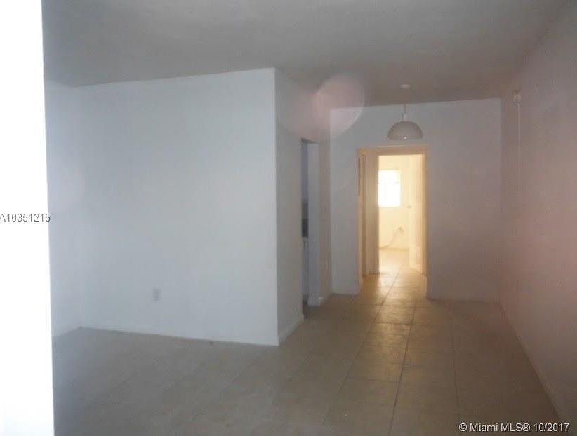 2nd image of 1400 NE 111th St