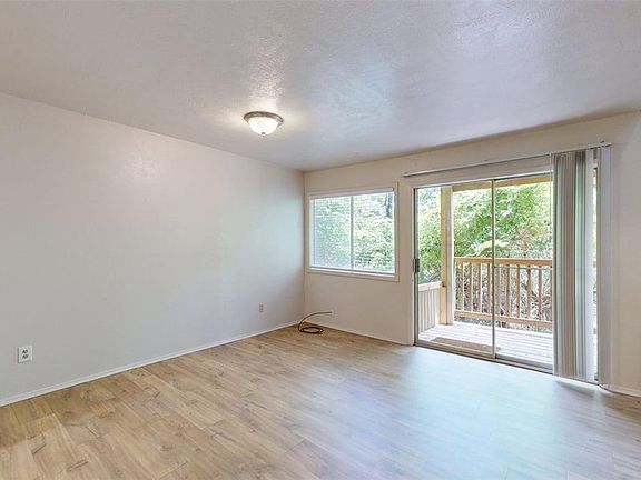 3rd image of 1216 Holik Dr #A-d