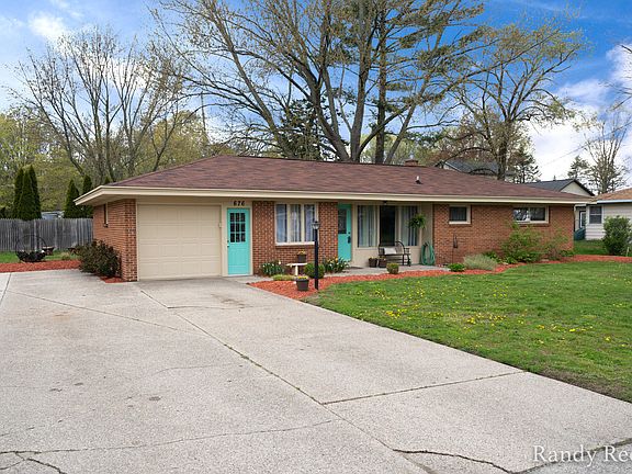 2nd image of 676 Anderson Ave